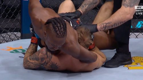 Jalin Turner stuns and submits Brad Riddell early at UFC 276