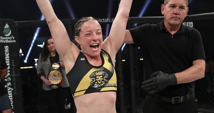 Invicta FC 49, Jillian DeCoursey