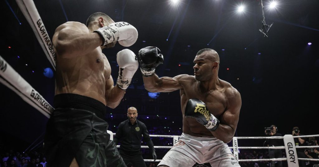 Alistair Overeem defeats Badr Hari in rubber match at GLORY Collision 4