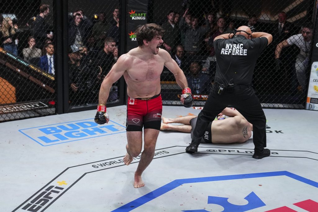 Olivier Aubin-Mercier KO's Stevie Ray to claim lightweight title at PFL 10