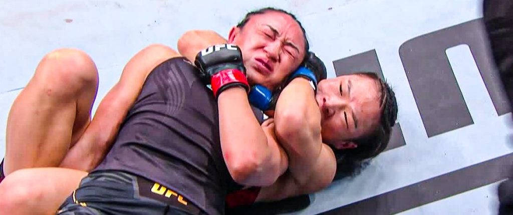 Zhang Weili finishes Carla Esparza, recaptures UFC strawweight title