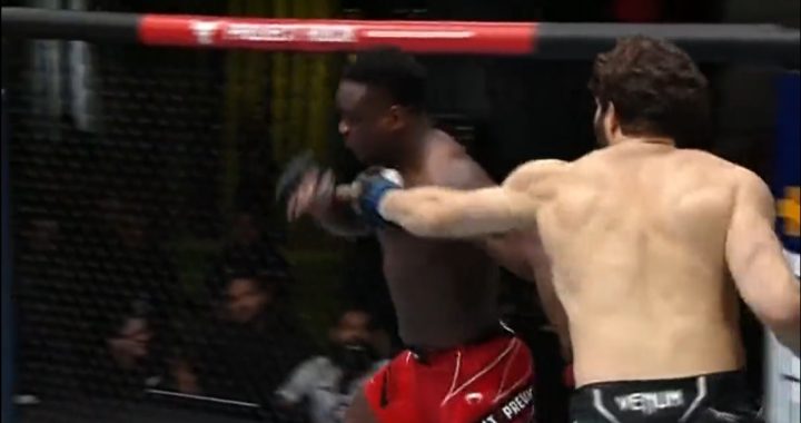 Philipe Lins comes out swinging and stops Ovince Saint Preux early at UFC Vegas 69