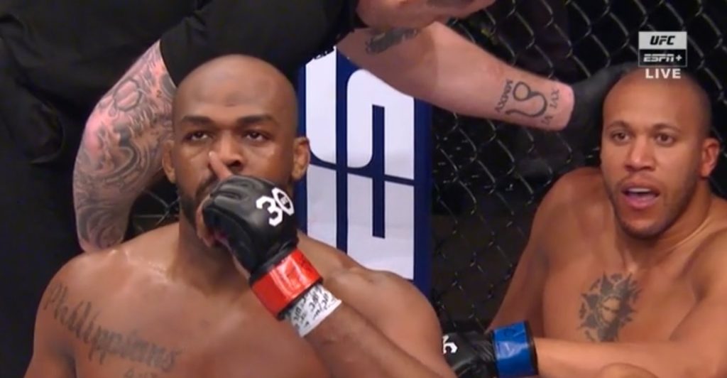 Jon Jones stops Ciryl Gane in two minutes, claims heavyweight championship at UFC 285