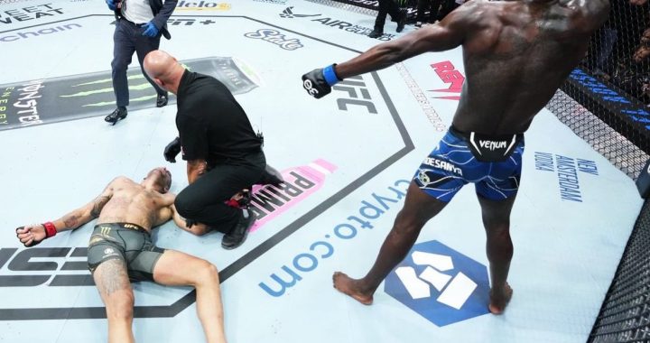 Israel Adesanya brutally KO's Alex Pereira, reclaims middleweight title in UFC 287 main event