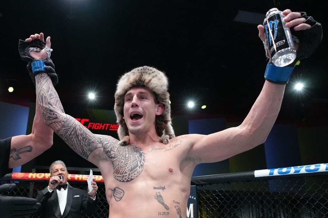 Brendan Allen stops Bruno Silva early in action packed one-round affair at UFC on ABC 5 - Vimarsana News