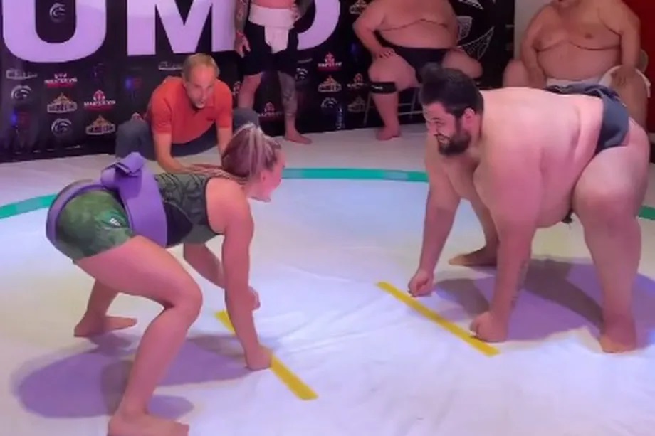 Vanessa Demopoulos, sumo wrestler