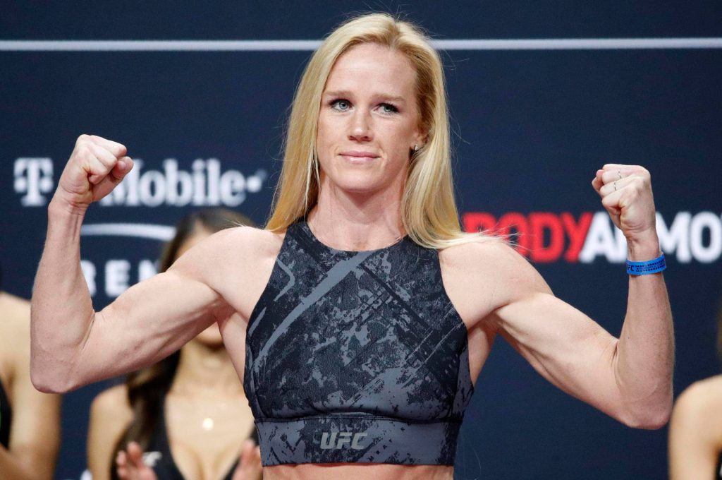 Holly Holm, pervert