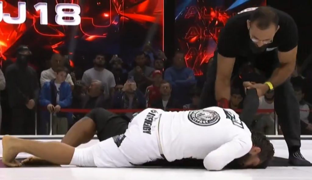 Arman Tsarukyan, Benson Henderson