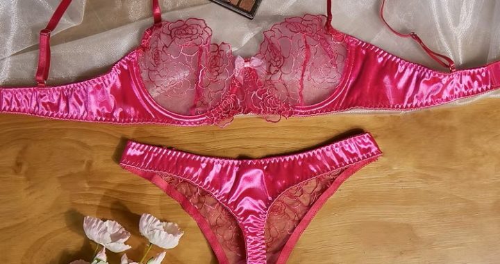 exotic women's lingerie