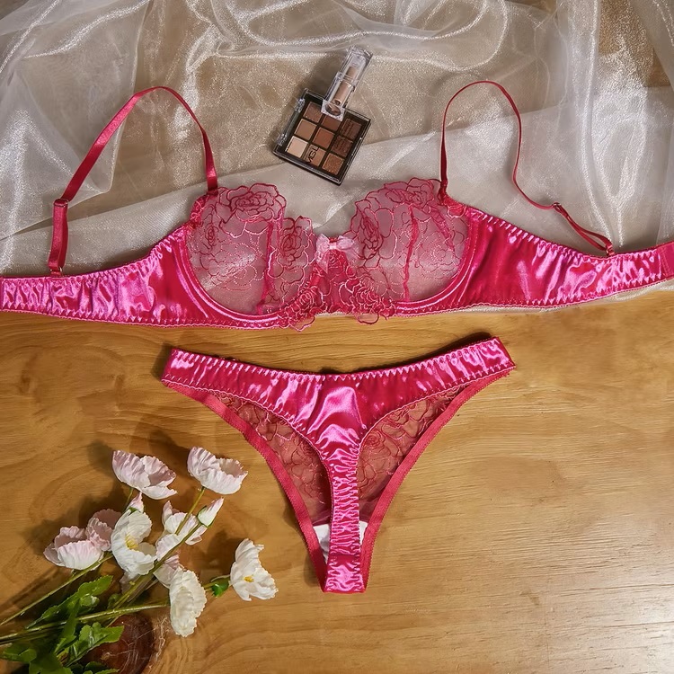 exotic women's lingerie