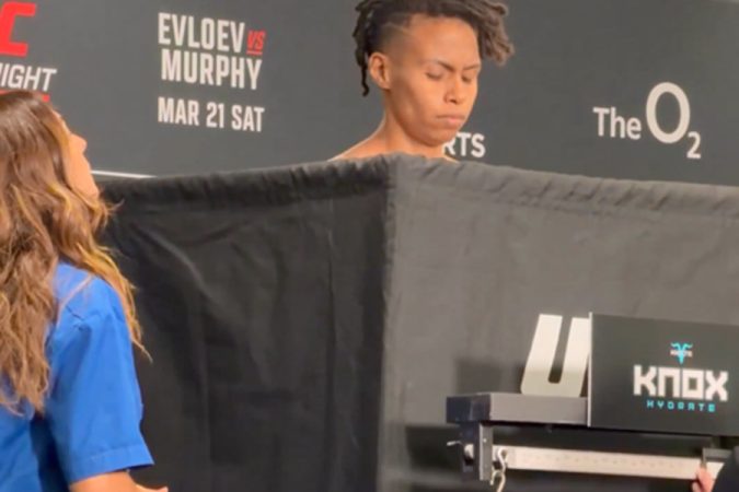 UFC London, Luana Carolina